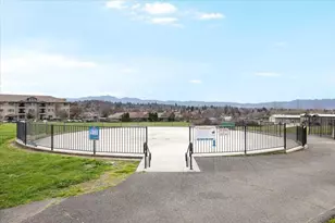 3073 Ruby Dr, Medford, OR 97504 - Photo 45