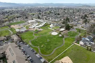 3073 Ruby Dr, Medford, OR 97504 - Photo 47