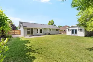 3073 Ruby Dr, Medford, OR 97504 - Photo 17