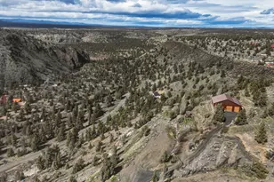 12550 NW Steelhead Falls Dr, Terrebonne, OR 97760 - Photo 17