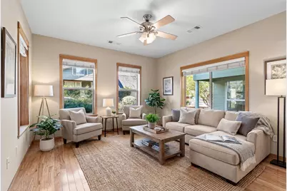 5 Logan Way, Talent, OR 97540 - Photo 5