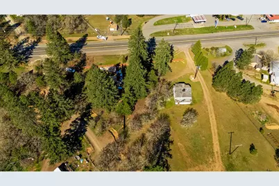 33105 Redwood Highway, Cave Junction, OR 97523 - Photo 7