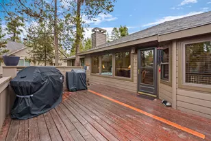 57809 Mt Rainier Ln, Sunriver, OR 97707 - Photo 29