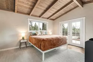 1363 NE Bear Creek Rd, Bend, OR 97701 - Photo 11