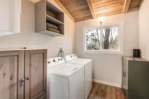 1363 NE Bear Creek Rd, Bend, OR 97701 - Photo 19