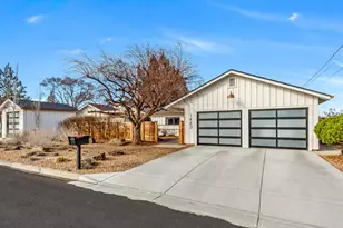 1443 SW Canyon Dr, Redmond, OR 97756 - Photo 5
