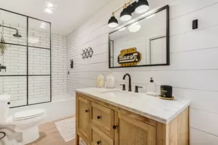 1443 SW Canyon Dr, Redmond, OR 97756 - Photo 33