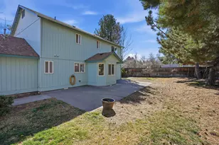 1283 NE Providence Dr, Bend, OR 97701 - Photo 43