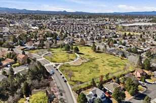 1283 NE Providence Dr, Bend, OR 97701 - Photo 47