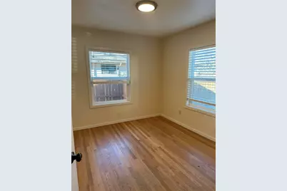 558 NE Lafayette Avenue, Bend, OR 97701 - Photo 29