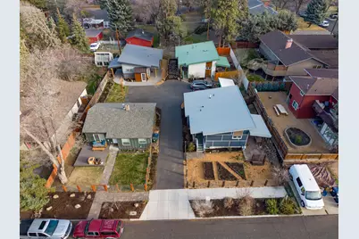 558 NE Lafayette Avenue, Bend, OR 97701 - Photo 35