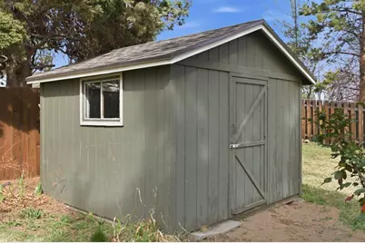 21060 Woodhaven Avenue, Bend, OR 97702 - Photo 27