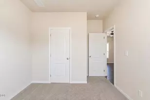 658 NE Shoshone Dr, Redmond, OR 97756 - Photo 19