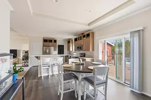 658 NE Shoshone Dr, Redmond, OR 97756 - Photo 9