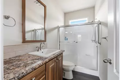 658 NE Shoshone Drive, Redmond, OR 97756 - Photo 17