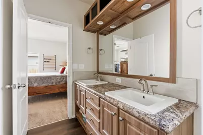 658 NE Shoshone Drive, Redmond, OR 97756 - Photo 17