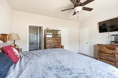 658 NE Shoshone Drive, Redmond, OR 97756 - Photo 13