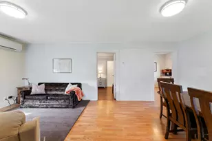 813 E 9th St, Medford, OR 97504 - Photo 7