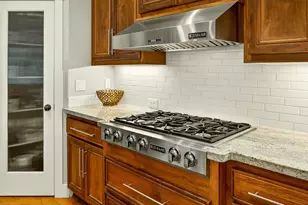 3874 Cherry Ln, Medford, OR 97504 - Photo 27