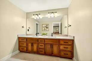 3874 Cherry Ln, Medford, OR 97504 - Photo 53