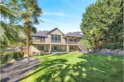 3874 Cherry Lane, Medford, OR 97504 - Photo 5