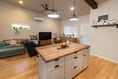 566 NE Lafayette Avenue # 1, Bend, OR 97701 - Photo 7