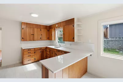 513 NE Irving Avenue, Bend, OR 97701 - Photo 9