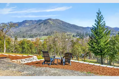 145 Lomas Road, Jacksonville, OR 97530 - Photo 7