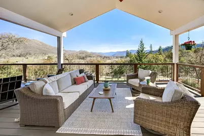 145 Lomas Road, Jacksonville, OR 97530 - Photo 5