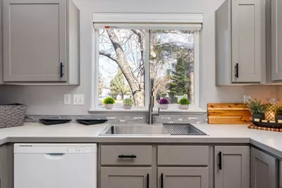 1061 Golden Pheasant Drive, Redmond, OR 97756 - Photo 9