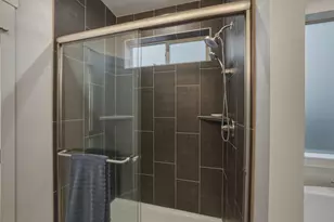 3016 NE Moreno Pl, Bend, OR 97701 - Photo 17