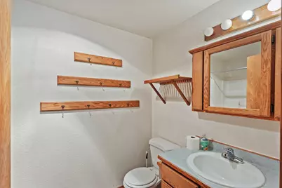 1987 Kelly Way, Grants Pass, OR 97527 - Photo 13