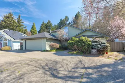 1987 Kelly Way, Grants Pass, OR 97527 - Photo 1