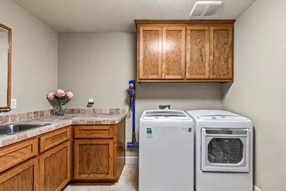 4575 Hathaway Drive, Medford, OR 97504 - Photo 49