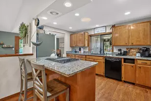 776 Delsie Dr, Grants Pass, OR 97527 - Photo 15