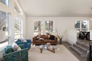 60012 Ridgeview Dr W, Bend, OR 97702 - Photo 11