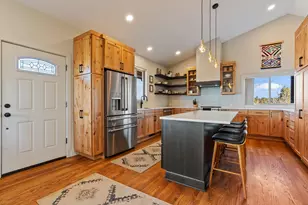 65280 94th St, Bend, OR 97703 - Photo 5