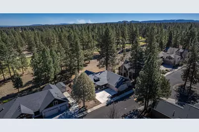 60882 Grand Targhee Drive, Bend, OR 97702 - Photo 47