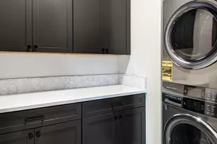 334 SW Roosevelt Ave, Bend, OR 97702 - Photo 9