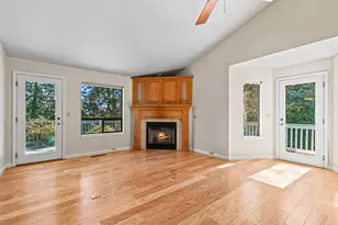 580 Weller Ln, Ashland, OR 97520 - Photo 5