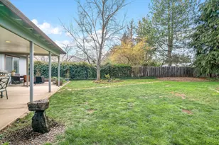 2128 Terrel Dr, Medford, OR 97501 - Photo 23