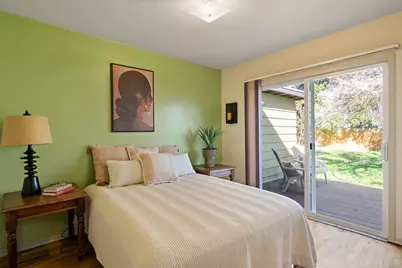 100 Christian Avenue, Talent, OR 97540 - Photo 9