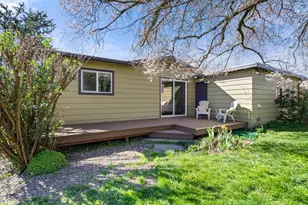 100 Christian Ave, Talent, OR 97540 - Photo 13