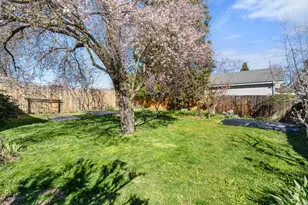 100 Christian Ave, Talent, OR 97540 - Photo 15