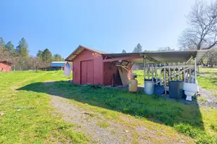 885 Plumtree Ln, Grants Pass, OR 97526 - Photo 27
