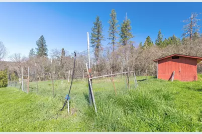 885 Plumtree Lane, Grants Pass, OR 97526 - Photo 31