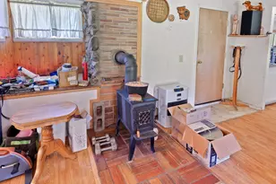 885 Plumtree Ln, Grants Pass, OR 97526 - Photo 13