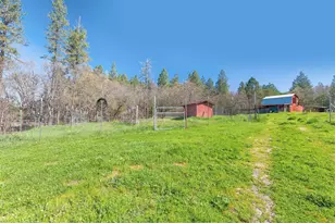 885 Plumtree Ln, Grants Pass, OR 97526 - Photo 33