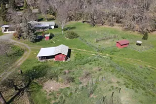 885 Plumtree Ln, Grants Pass, OR 97526 - Photo 49