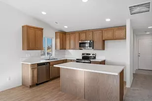 511 SE Polaris St, Bend, OR 97741 - Photo 9